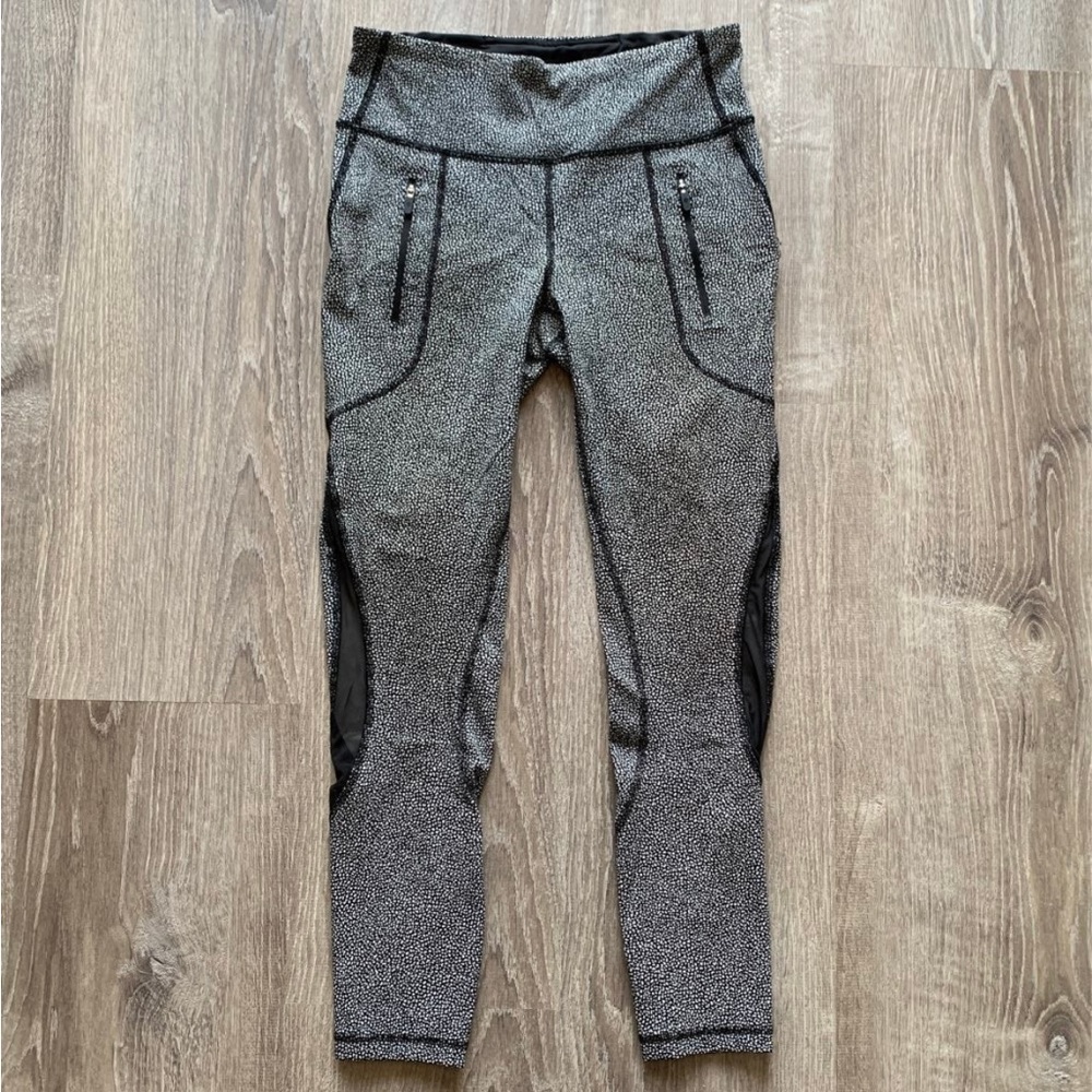 Lululemon Size 6 invigorate Black and White Leggings *Please read description*